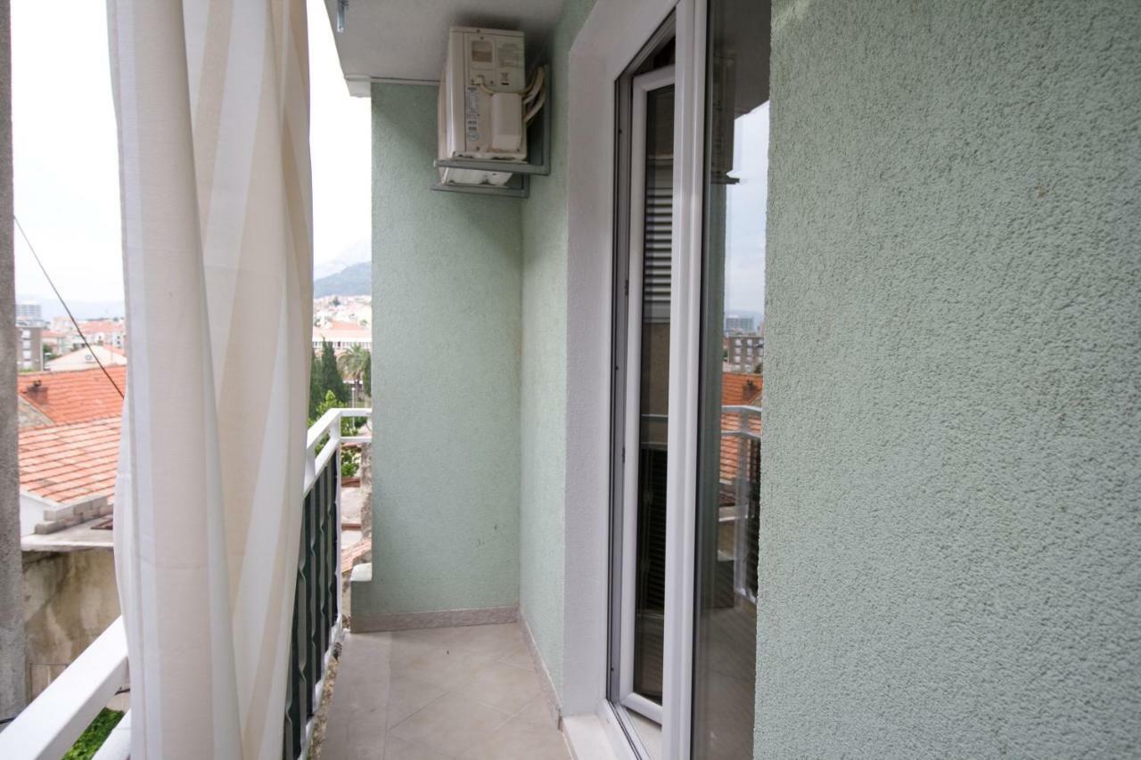 Apartmani Diki Макарска Екстериор снимка