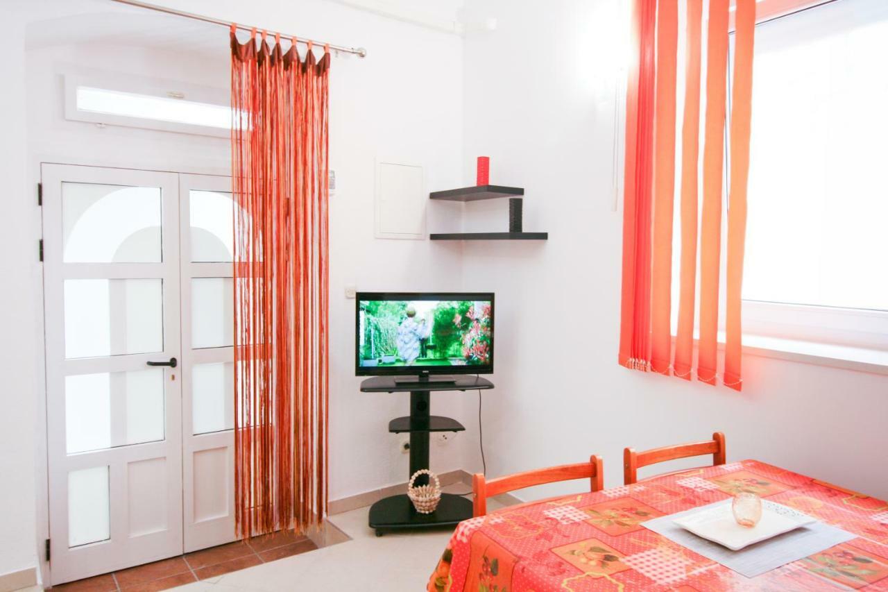 Apartmani Diki Макарска Екстериор снимка