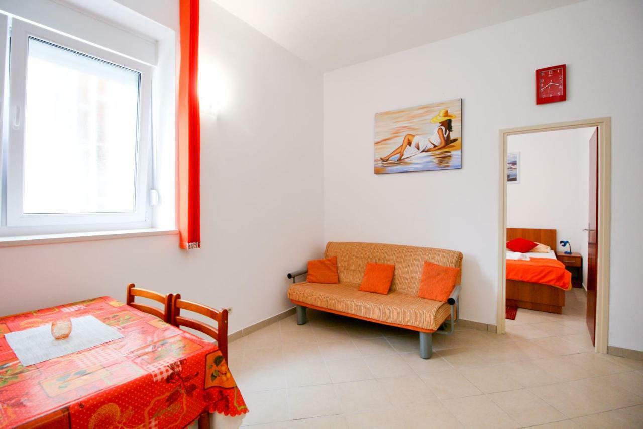 Apartmani Diki Макарска Екстериор снимка