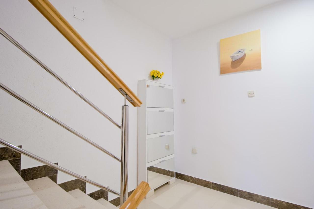 Apartmani Diki Макарска Екстериор снимка
